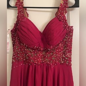 Burgundy A-Line/Princess Sweetheart Floor-Length Chiffon Prom Dresses